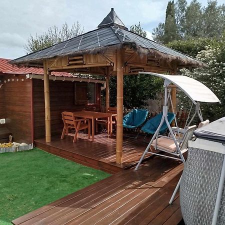 Le Chalet Des Dany Saint-Mamert-du-Gard Ngoại thất bức ảnh