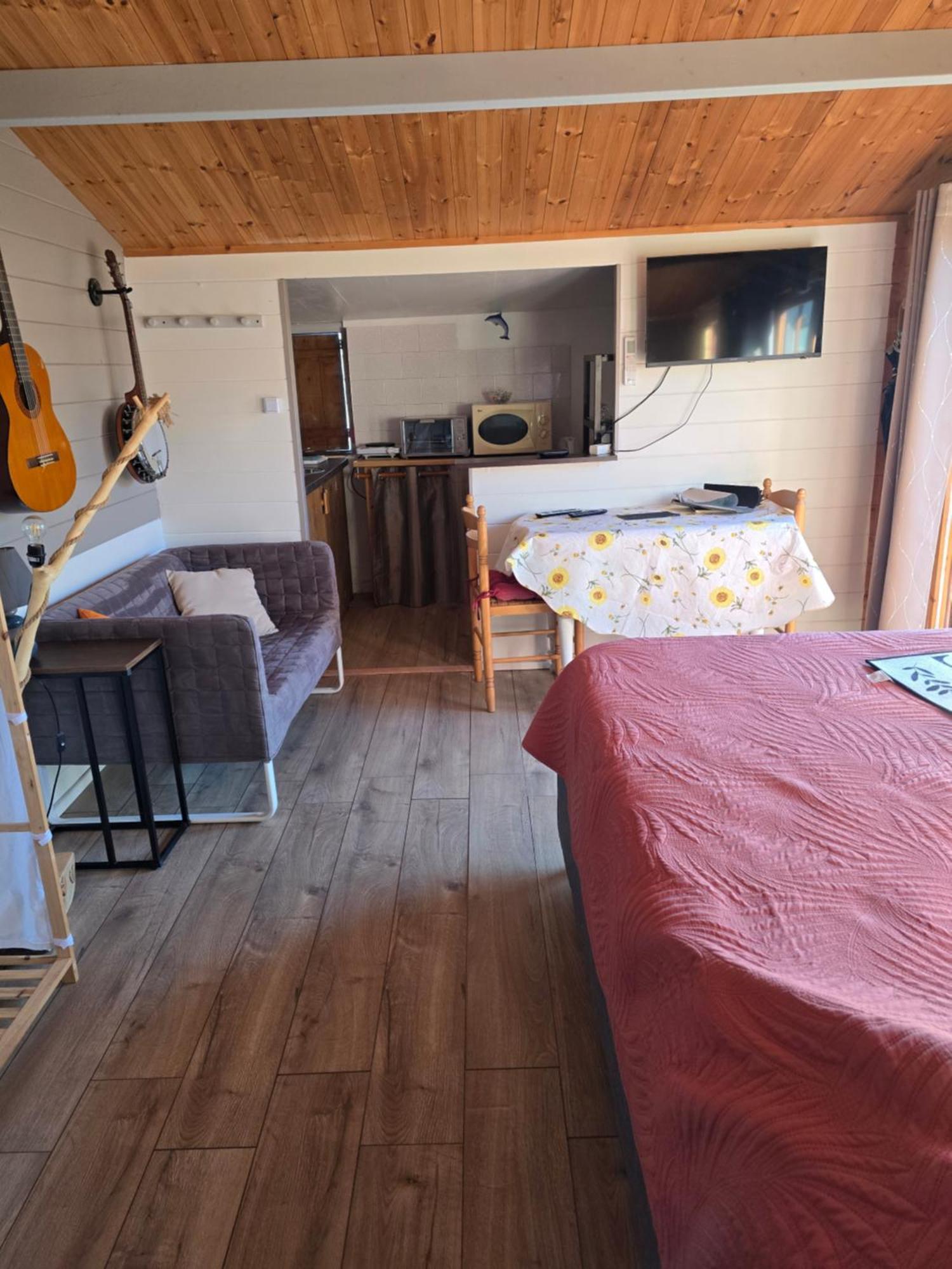 Le Chalet Des Dany Saint-Mamert-du-Gard Ngoại thất bức ảnh